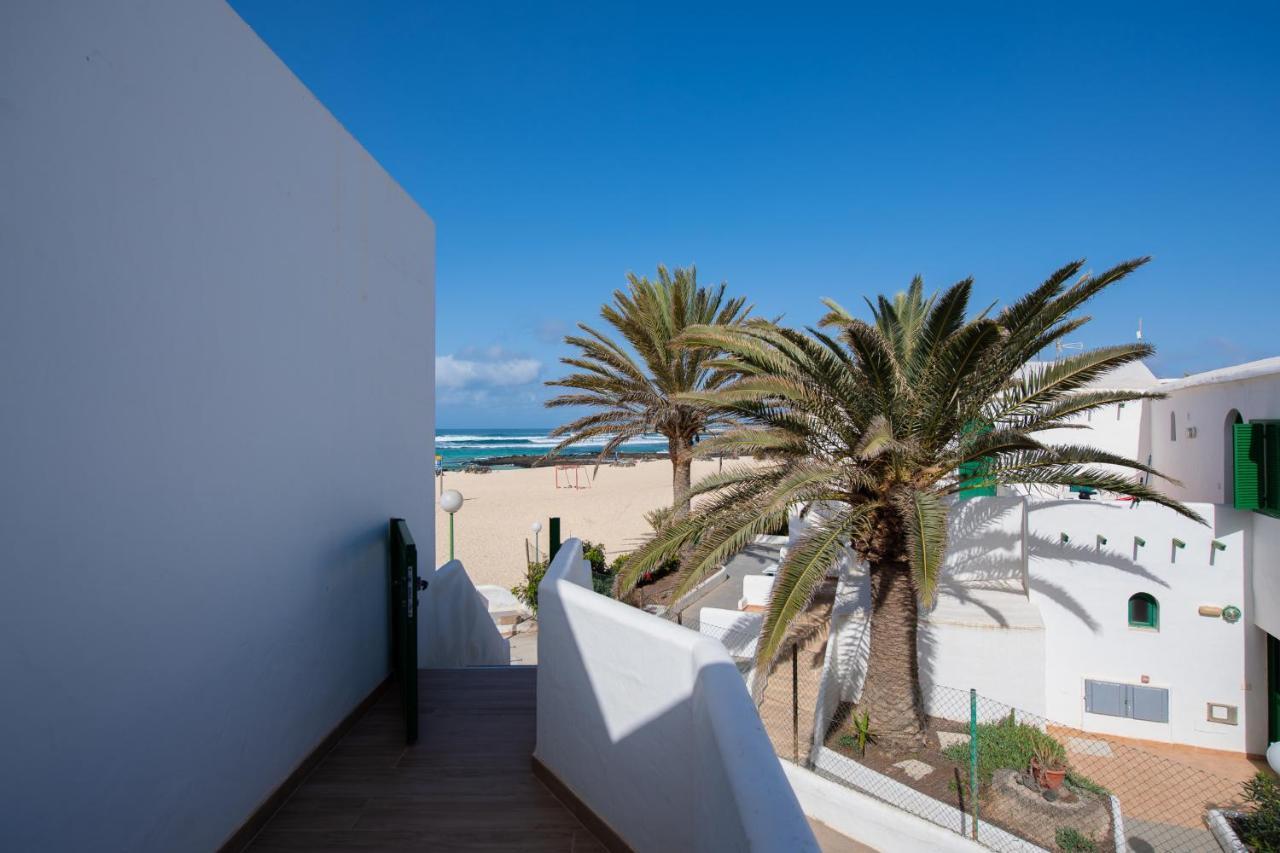 Homeforguest Modern And New Beachfront Apartment Ла-Оліва Екстер'єр фото