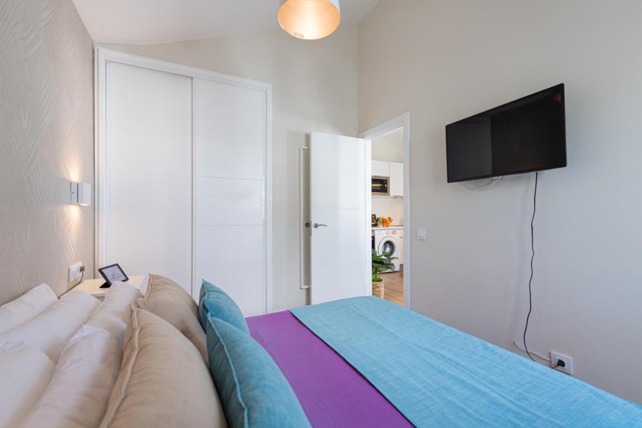 Homeforguest Modern And New Beachfront Apartment Ла-Оліва Екстер'єр фото