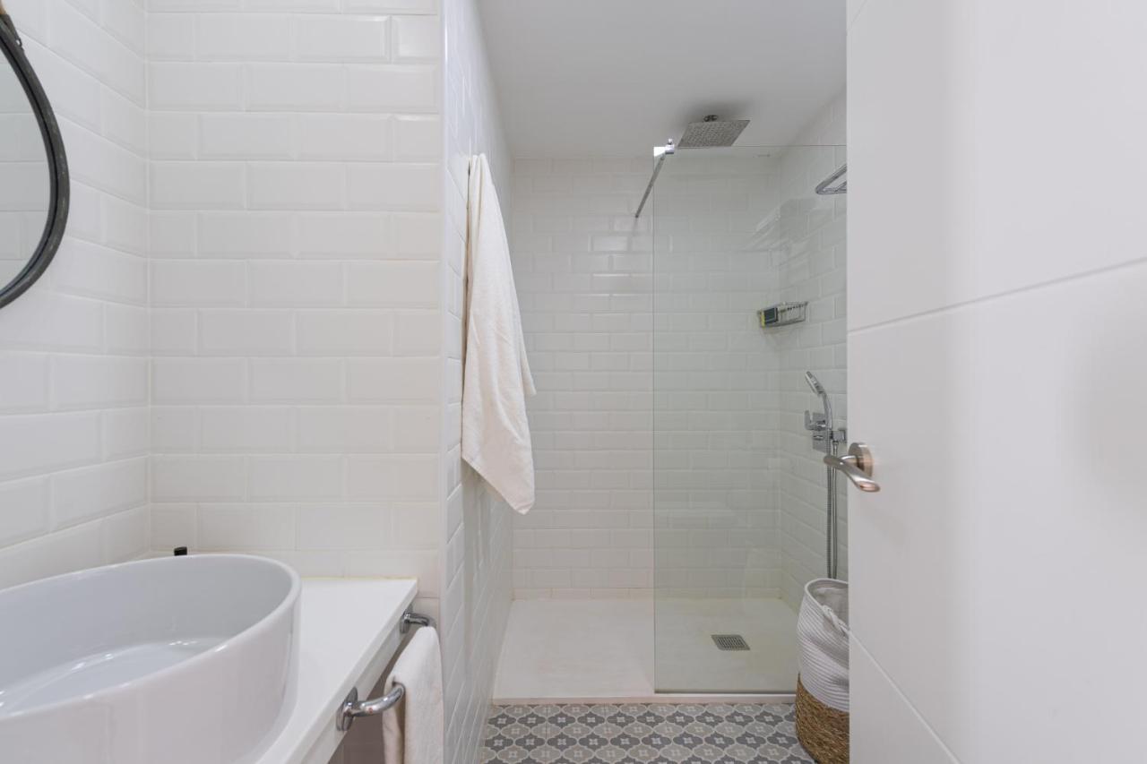 Homeforguest Modern And New Beachfront Apartment Ла-Оліва Екстер'єр фото